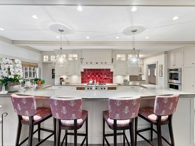 160 Partridge Ln, Concord, MA, 01742