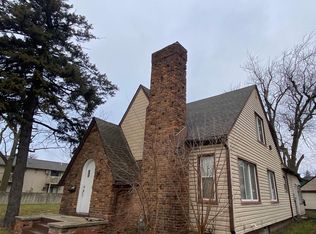 561 E Montcalm St, Pontiac, MI 48342
