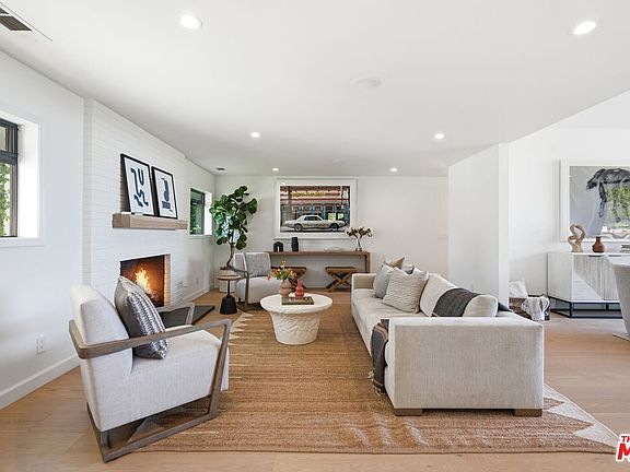 3rd image of 6321 Riggs Pl