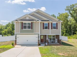 387 Sawyer Ln N, Lexington, NC 27295