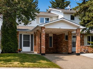 2815 E Palliser Dr SW #21, Calgary, AB T2V 3S8