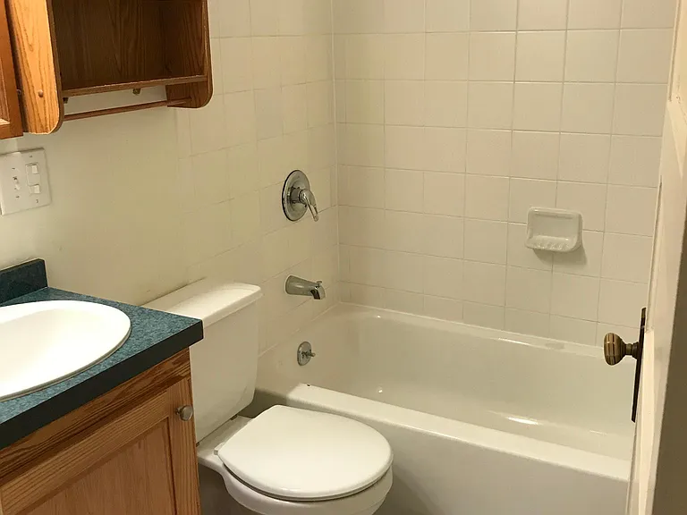 327 Maple Ave #327 — Photo 7
