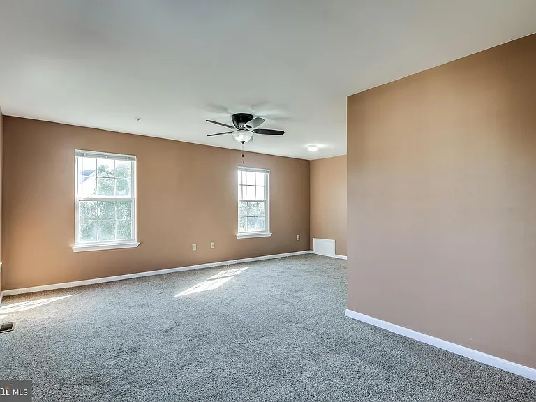 2018 Cooper Point Ct — Photo 18