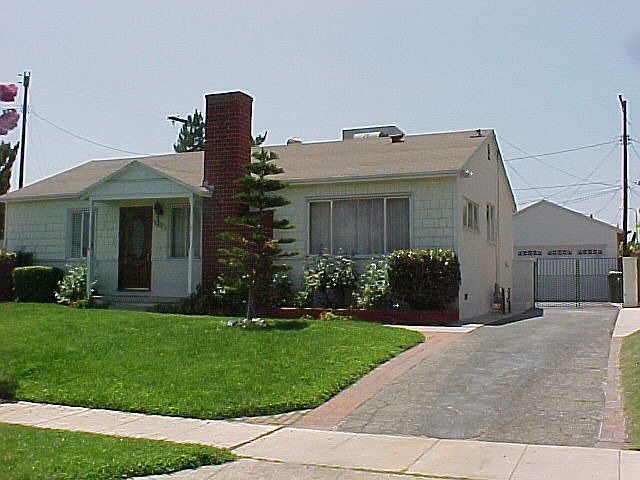 Large Cul-de-Sac Home