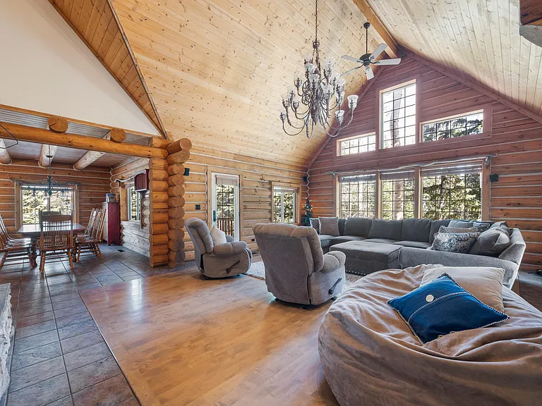 497 W Yarrow Ct — Photo 6