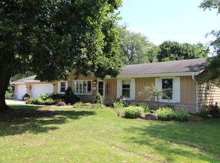 N40W22575 Overhill Ln, Pewaukee, WI 53072