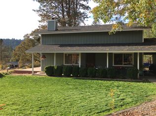 65 Hidden Valley Ln, Rogue River, OR 97537