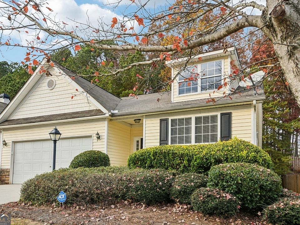 1st image of 564 Goldfinch Way