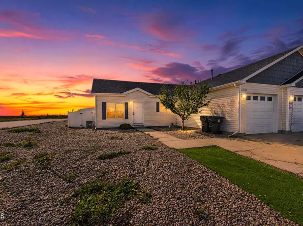 12378 Rainbow Loop N, Epping, ND 58843