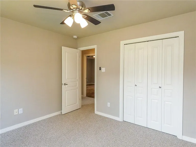 1708 S 5th St — Photo 23