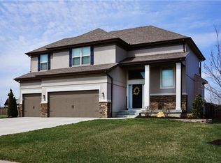 1400 Woodland Rd, Greenwood, MO 64034