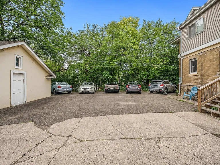 2449 Pillsbury Ave S #1 — Photo 25