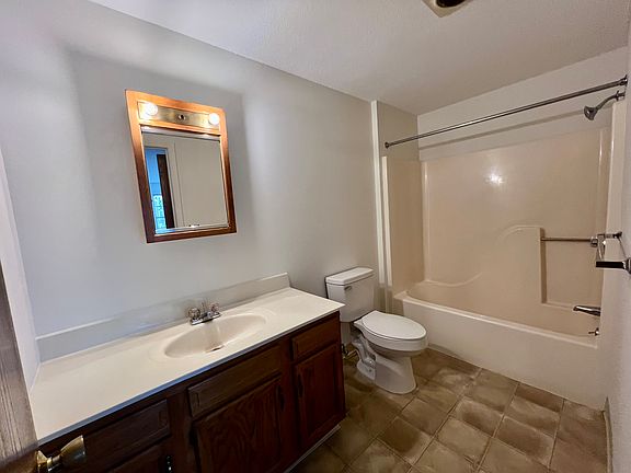 2nd Bathroom