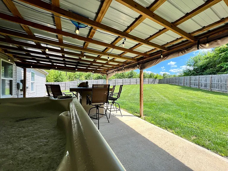 160 Overbrook Dr — Photo 24