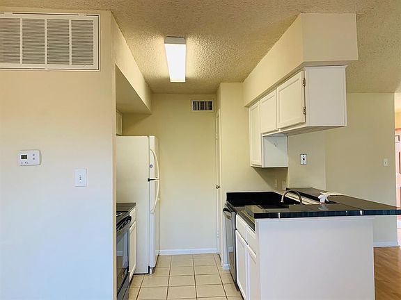 4th image of 2120 El Paseo St APT 210