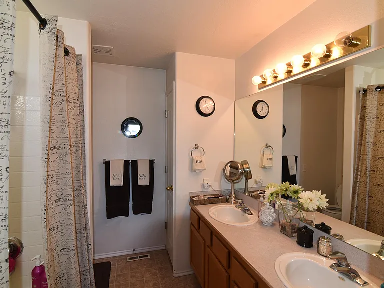 2108 S Linda Vista Pl — Photo 8