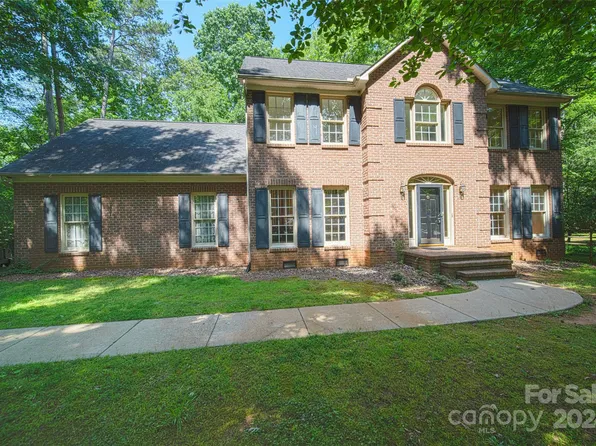 517 Idlewood Dr, Salisbury, NC 28144