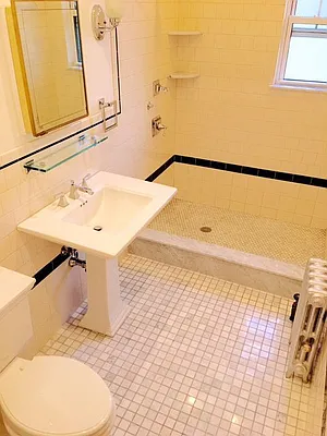 Rented by Bell Realty | media 18