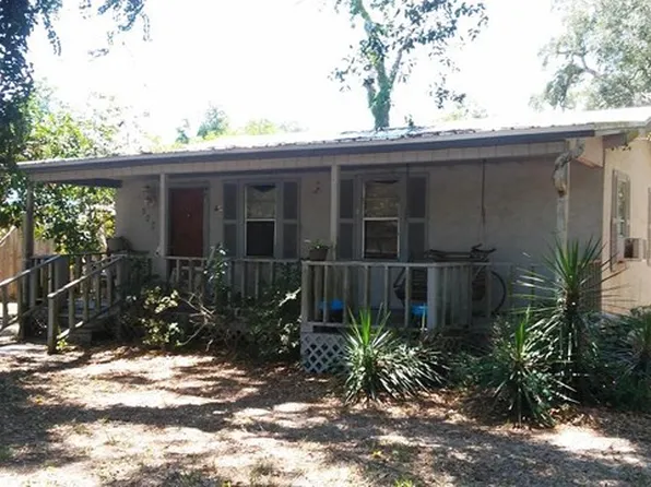 527 NE 4th St, Trenton, FL 32693