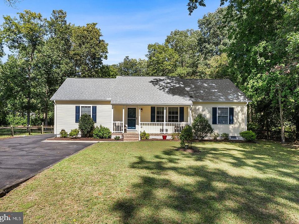 1st image of 33661 Feather Ln