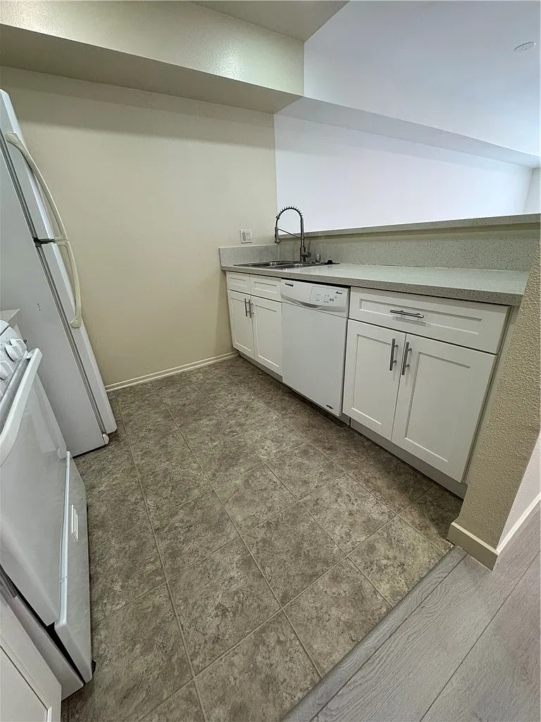 2616 Canada Blvd — Photo 3