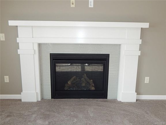 2nd image of 2334 Agassiz Dr