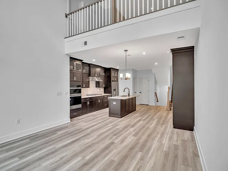 10208 Donatello Dr — Photo 8