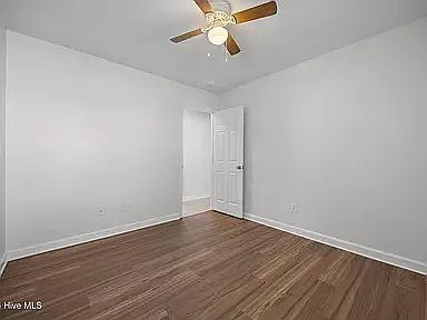 702 Buster Ct — Photo 14