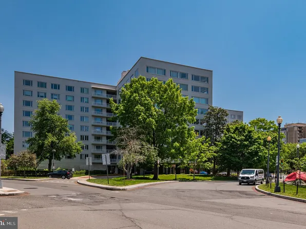 2475 Virginia Ave NW #810, Washington, DC 20037