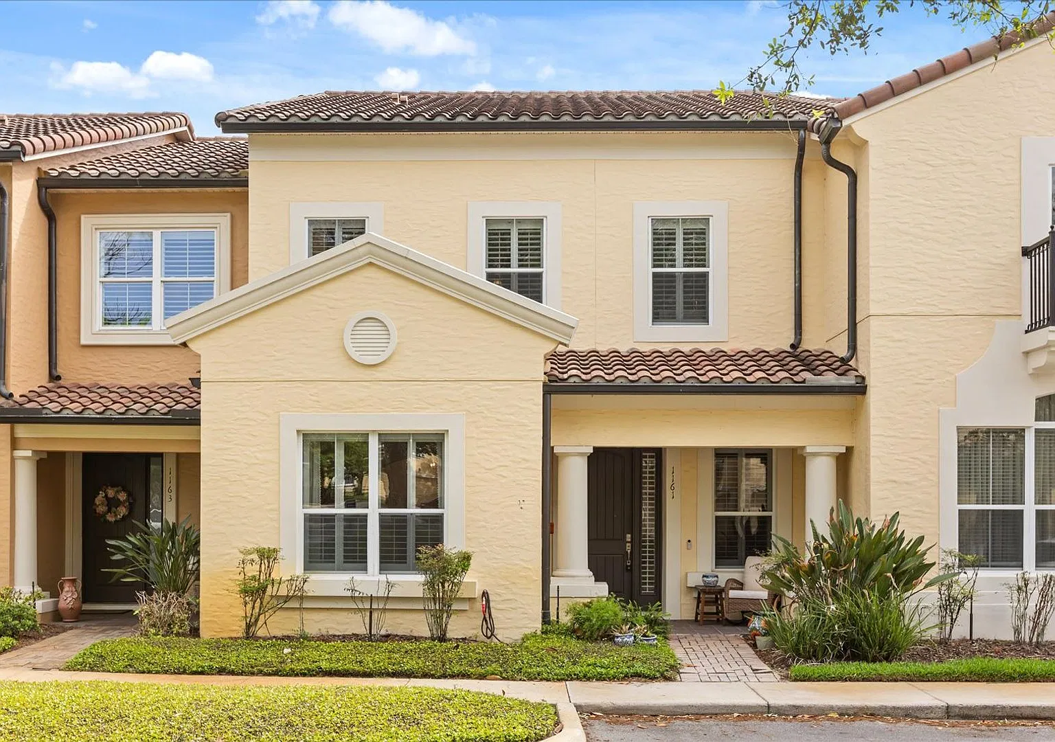 Updated Townhouse Available in Maitland — Photo 1