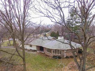 6827 W Gate Rd, Roscoe, IL 61073