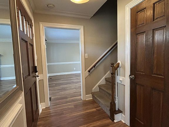 2nd image of 105 Sherrell Pl