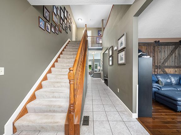 5th image of 6399 Gossamer Ct