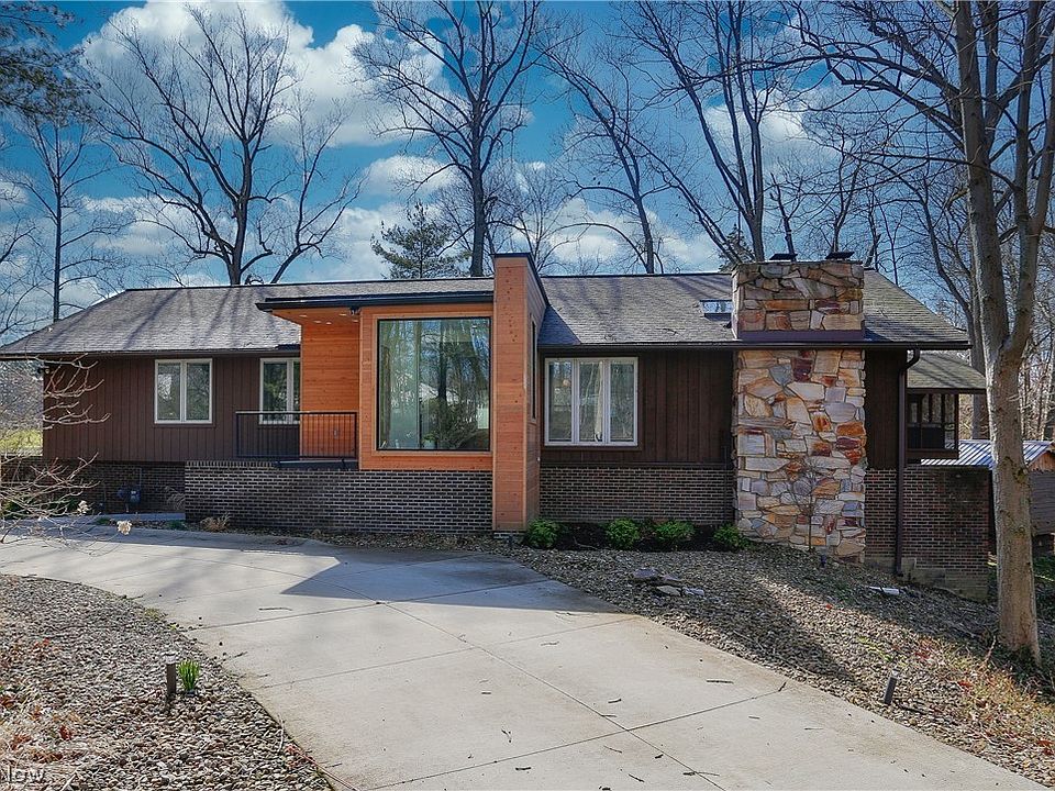 1st image of 35 Ingelside Dr