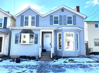 308 Keystone St, Hawley, PA 18428