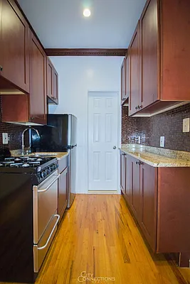 Rented by City Connections Realty | media 18