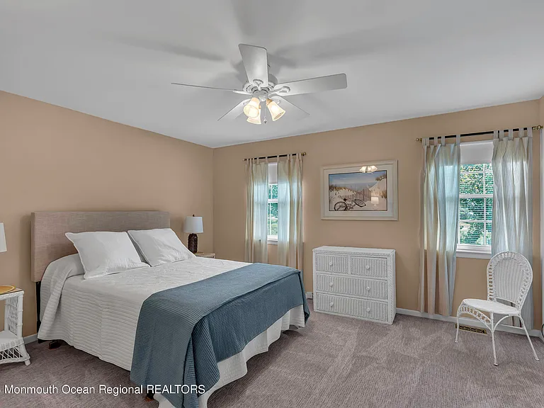 15 Linden Dr — Photo 22