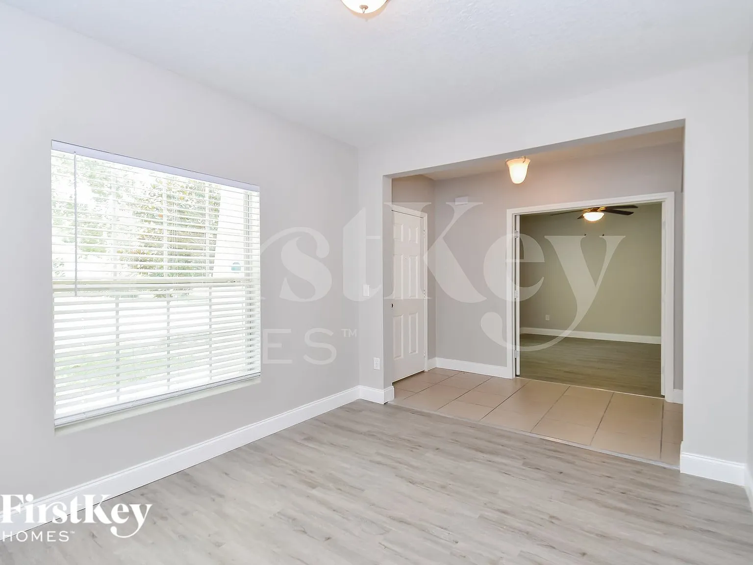 3 bed, 2.0 bath, 2142 sqft, $2,810 — Photo 2