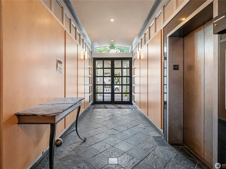 1000 Union St #401 — Photo 22