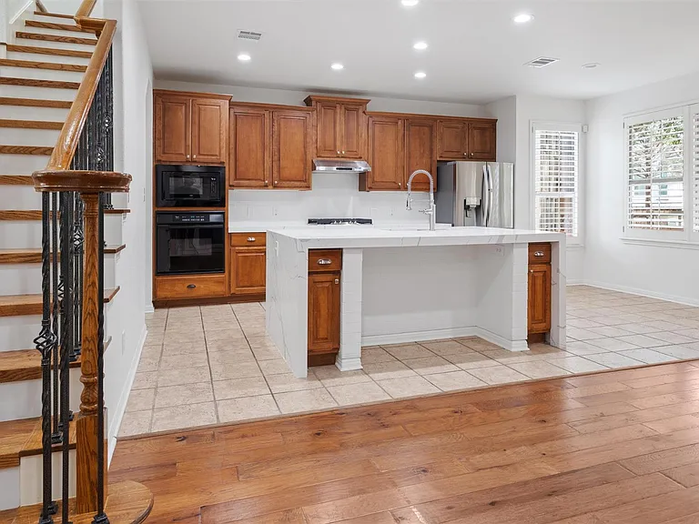 6425 Tasajillo Trl — Photo 11