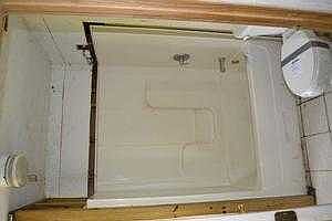 Bathroom 1 (Continued)