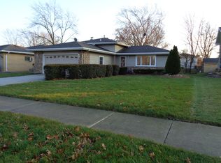 4927 Forest Ct, Oak Forest, IL