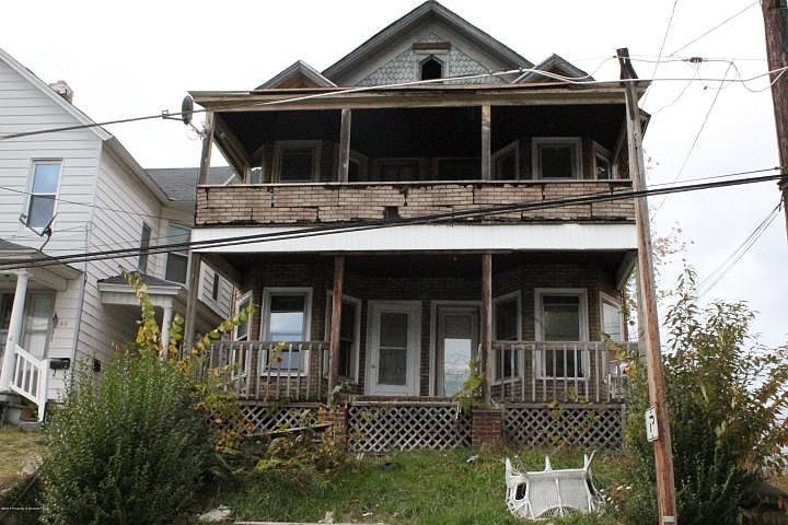 2nd image of 61 Wyoming St