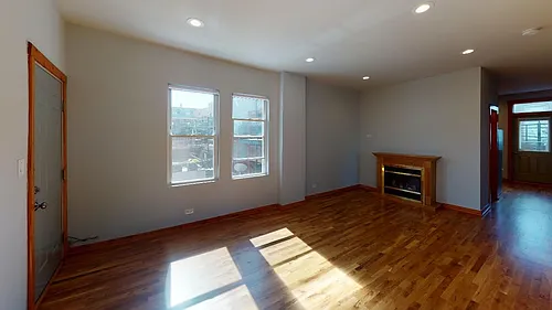 1521 N Bosworth Ave #3 Photo 1