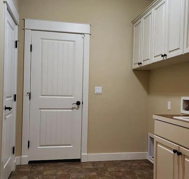 3819 Cameron Dr NE — Photo 40