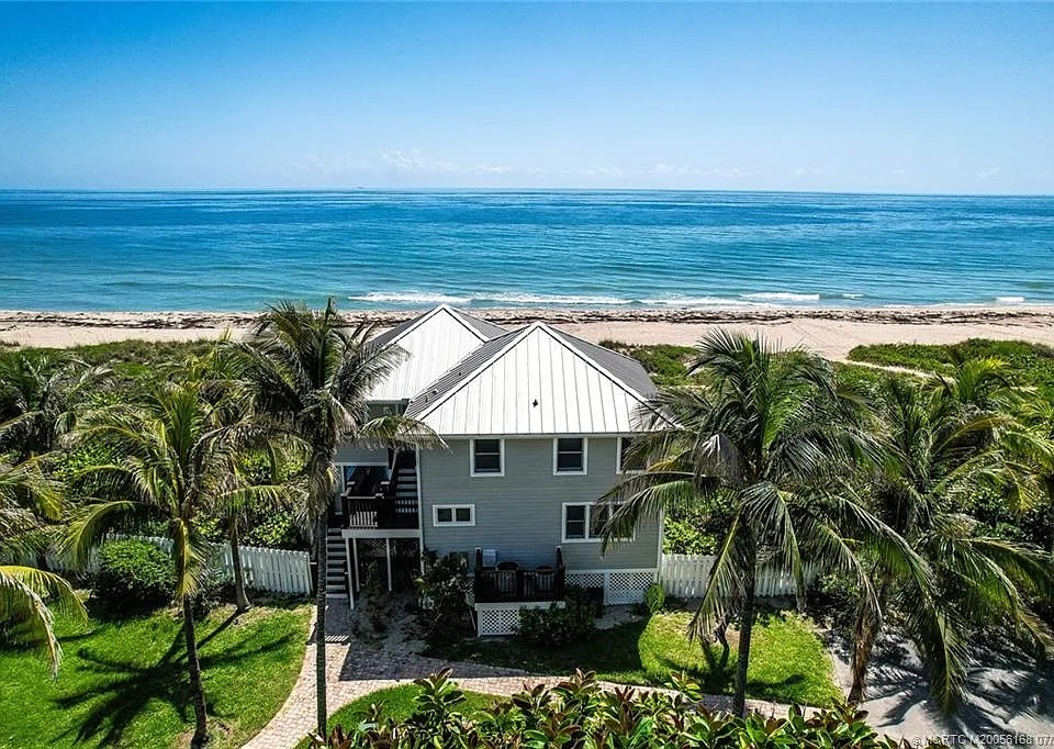 1871 NE Ocean Blvd #UPPER GUEST HOUSE