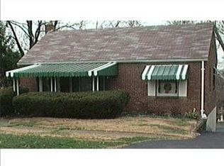 743 Newport Dr, Pittsburgh, PA 15234