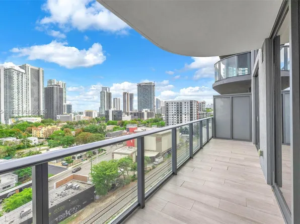 121 NE 34th St Unit 905, Miami, FL 33137