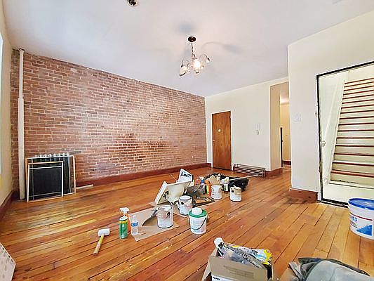 3rd image of 788 Park Pl APT 2L