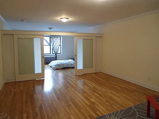 Rented by Develop Realty Co | media 9